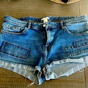 H &- M Ladies Jean shorts size 12